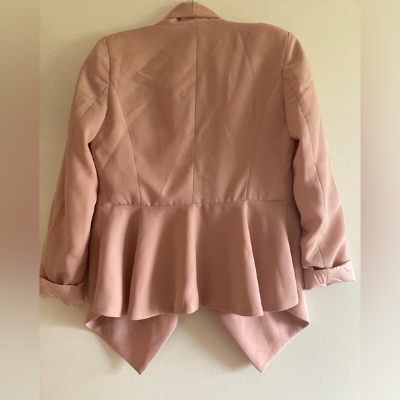 Light Pink Blazer with great back - Picture 9 of 9